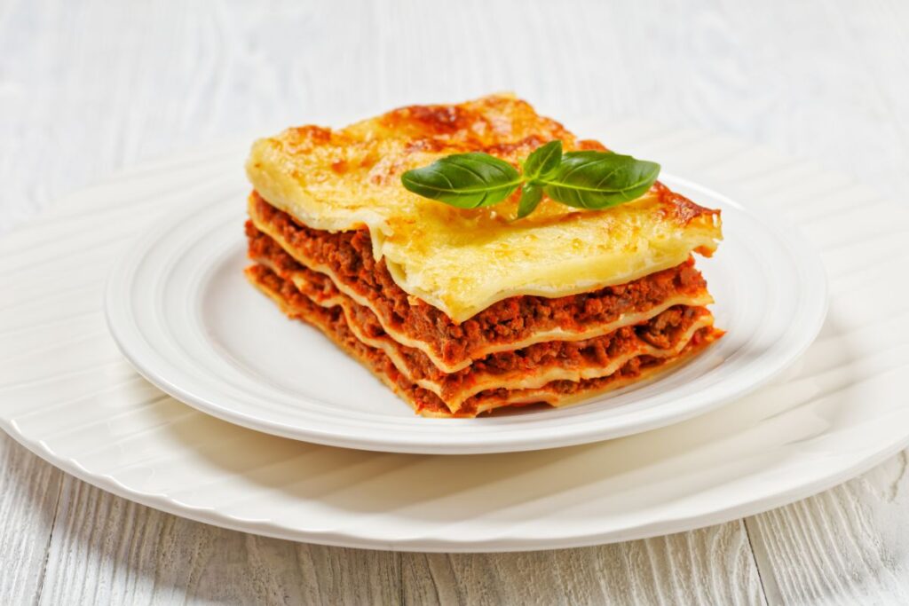 What should the last layer of lasagna be?